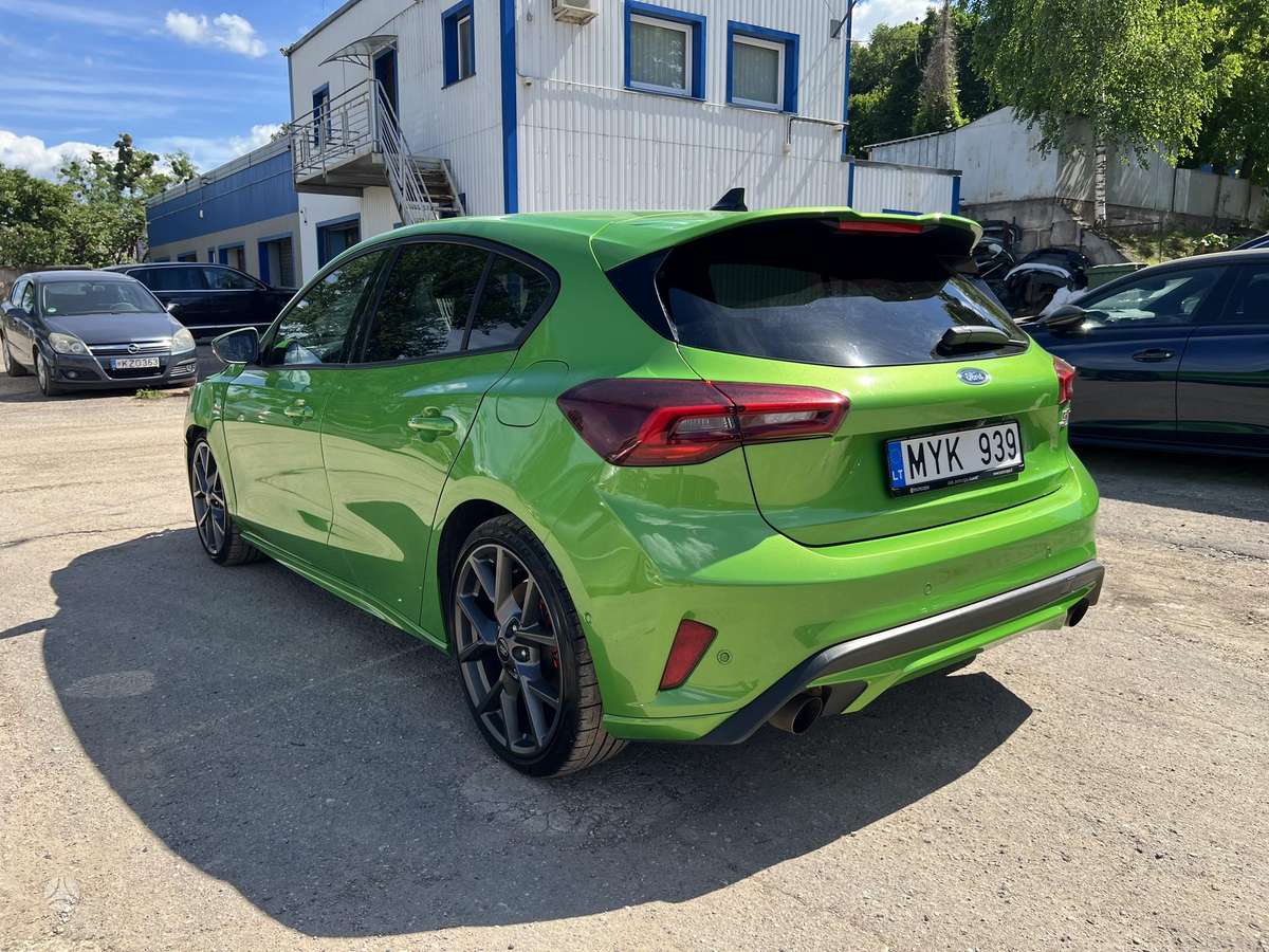 Ford Focus, 2.3 l., hatchback