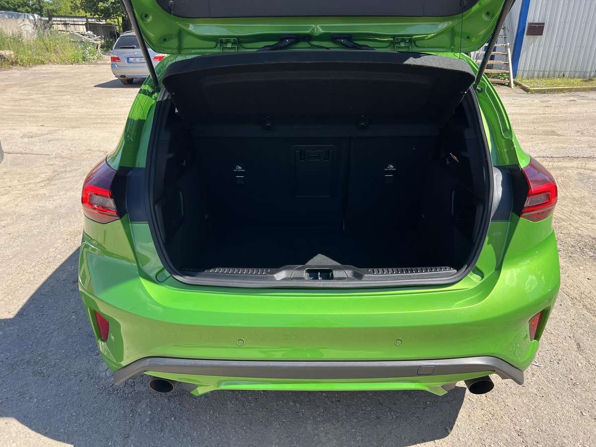 Ford Focus, 2.3 l., hatchback