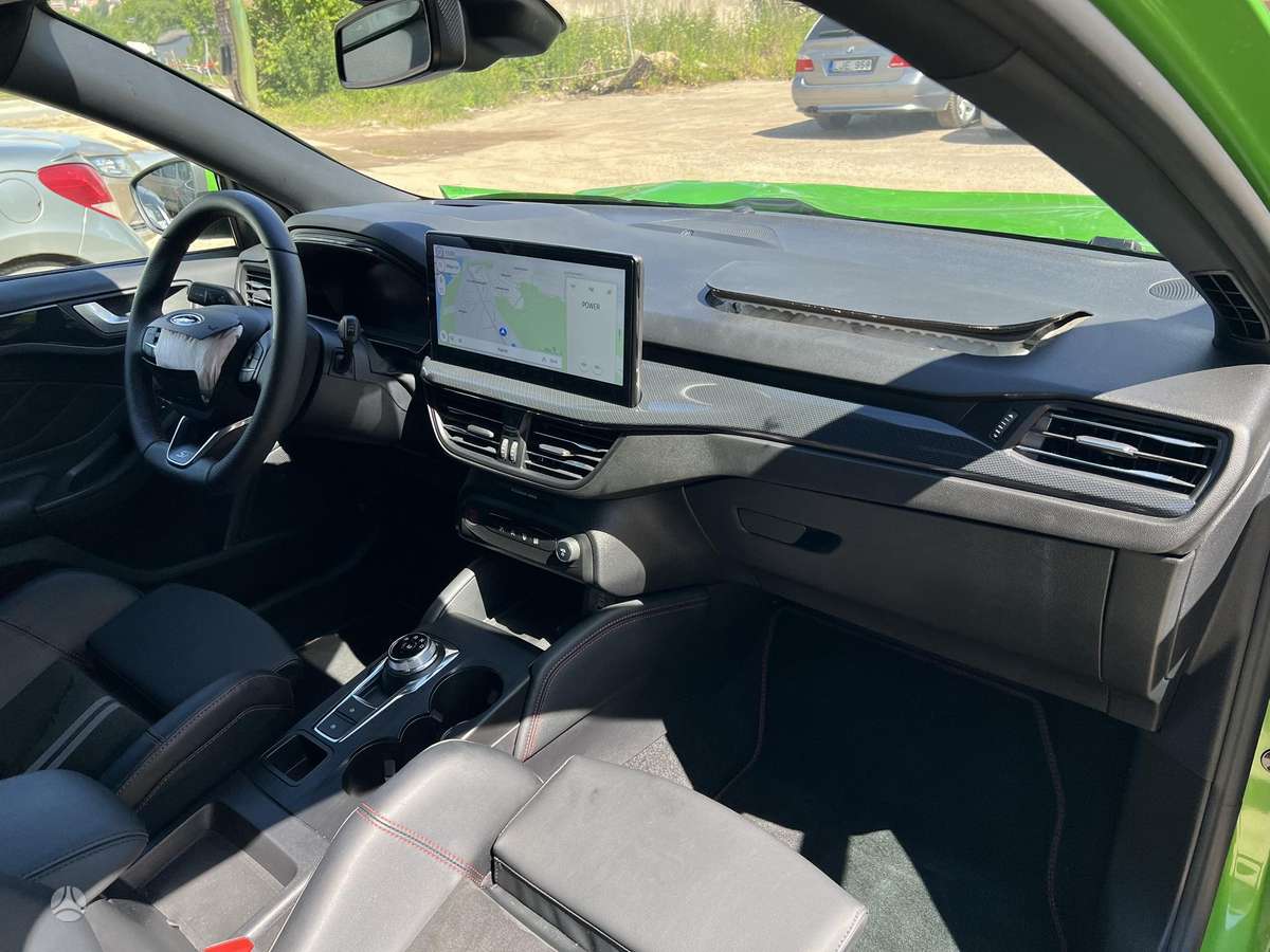 Ford Focus, 2.3 l., hatchback