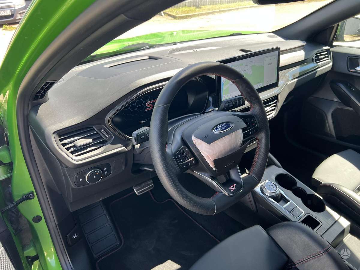 Ford Focus, 2.3 l., Хэтчбек