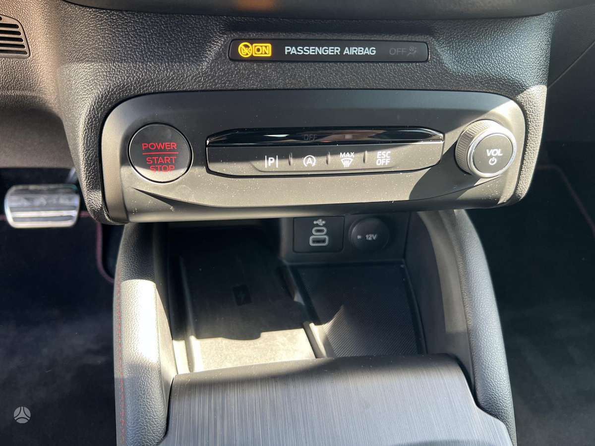 Ford Focus, 2.3 l., hatchback
