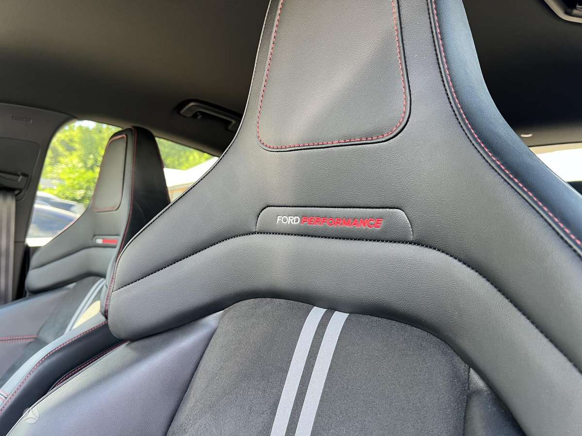 Ford Focus, 2.3 l., hatchback