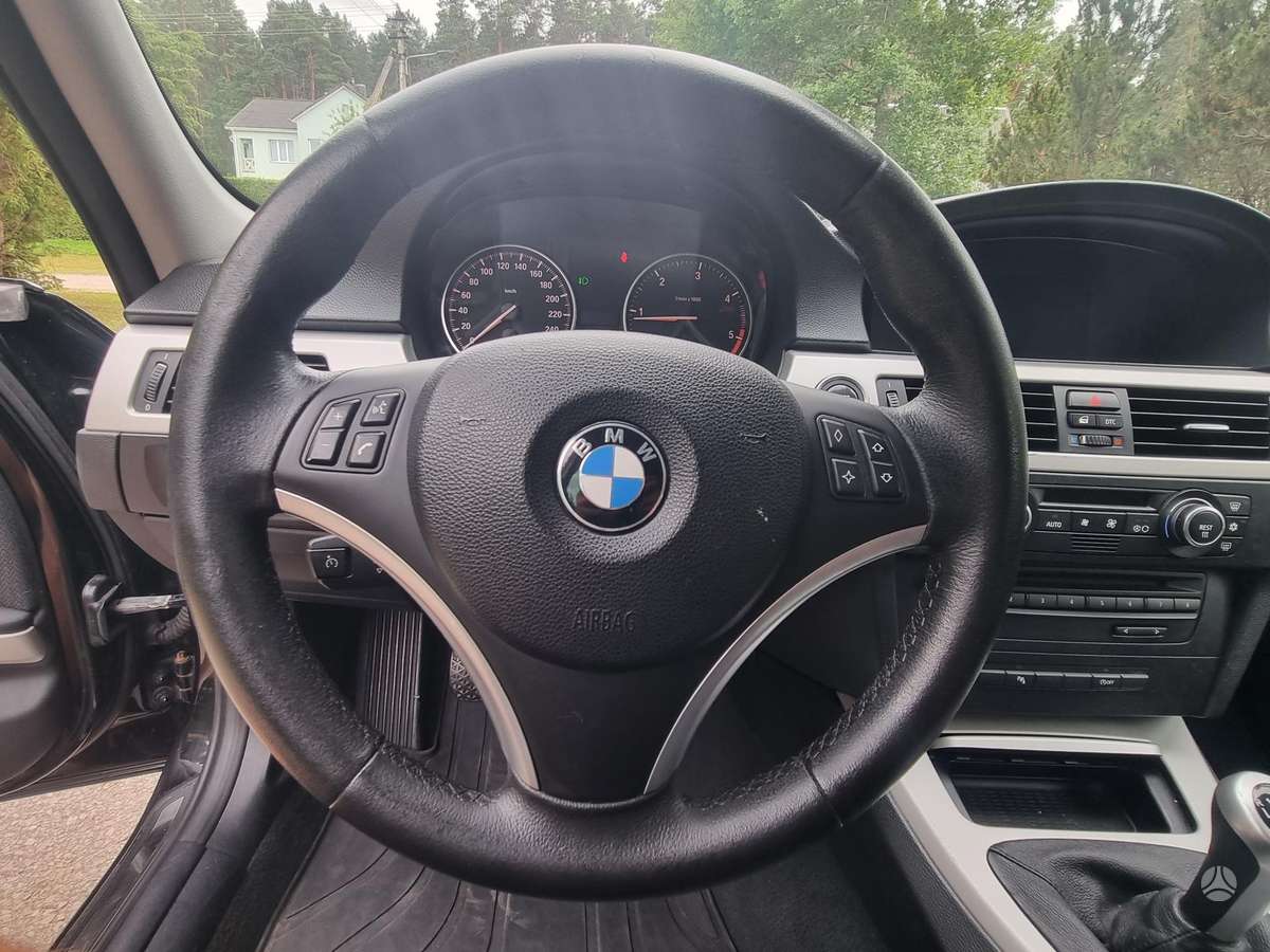 BMW 318, 2.0 l., wagon