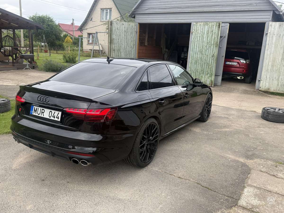 Audi S4, 3.0 l., Седан