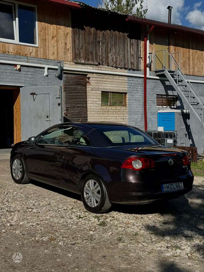 Volkswagen Eos, 2.0 l., convertible