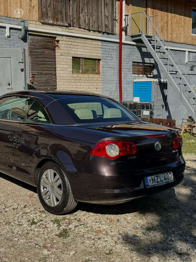 Volkswagen Eos, 2.0 l., convertible