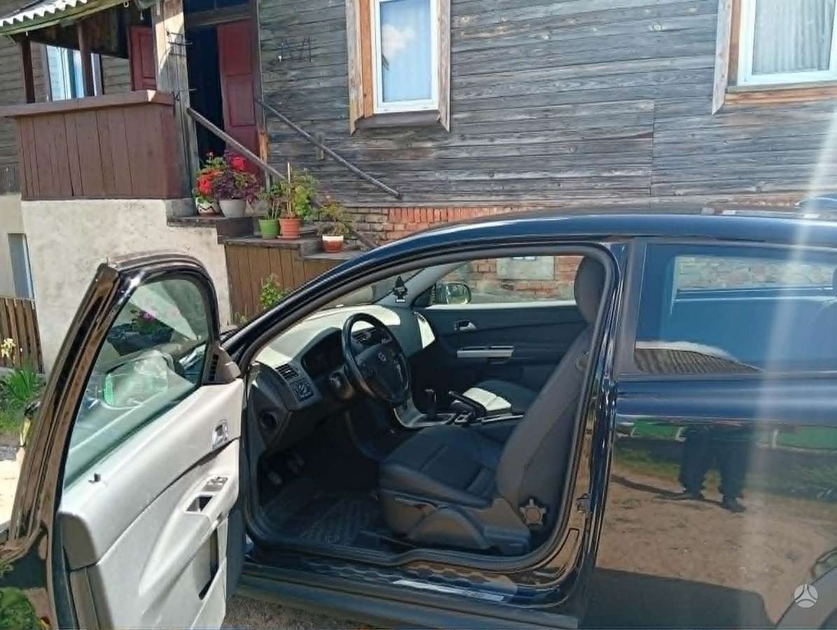 Volvo C30, hatchback
