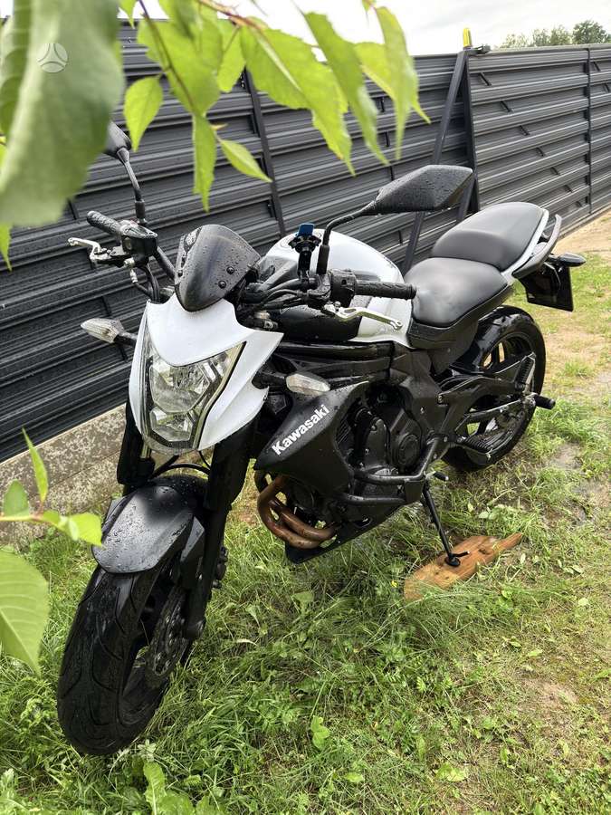 Kawasaki ER 649cc, street / classic