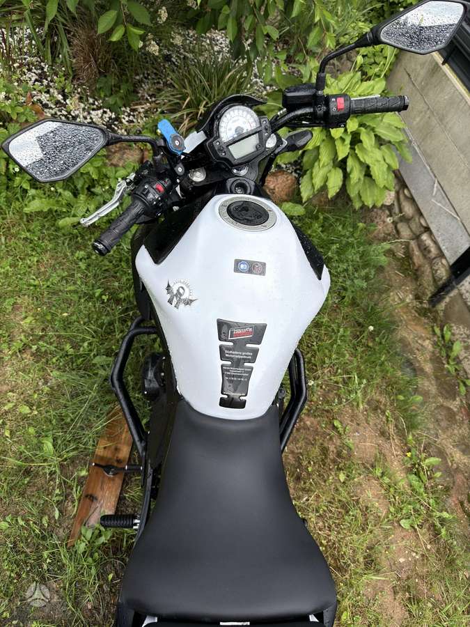 Kawasaki ER 649cc, street / classic