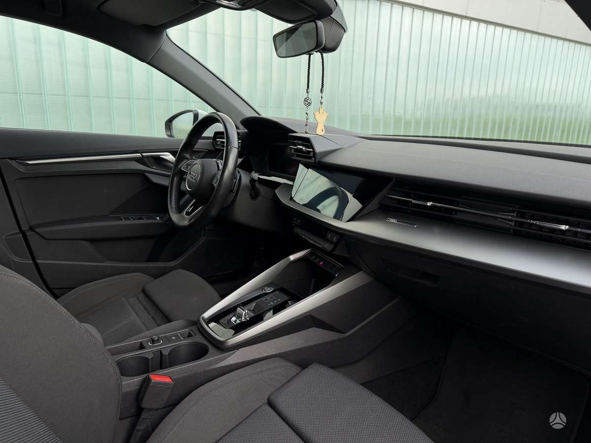 Audi A3, 1.0 l., Хэтчбек