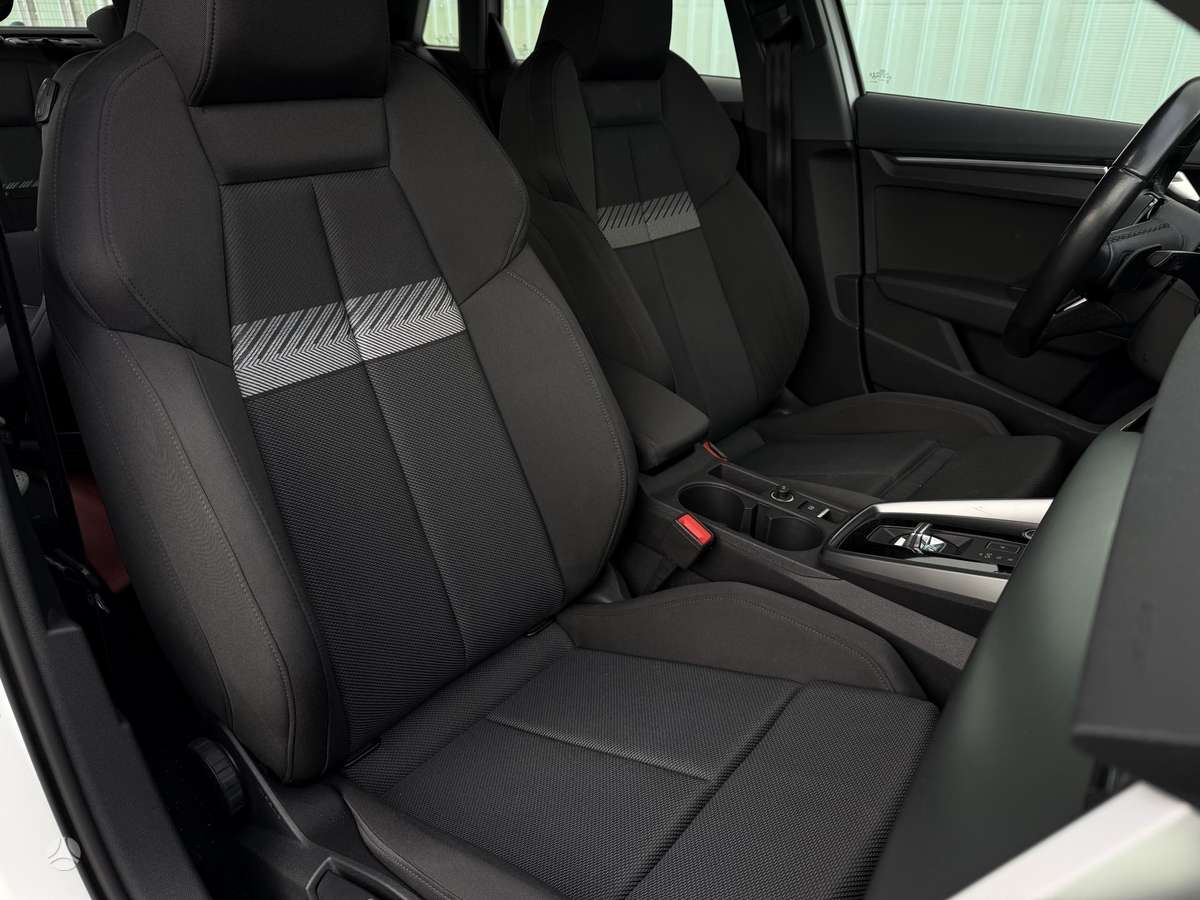 Audi A3, 1.0 l., Хэтчбек
