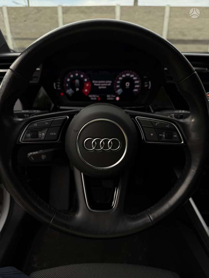 Audi A3, 1.0 l., Хэтчбек