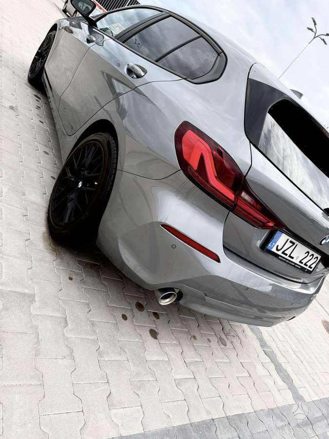 BMW 118, 1.5 l., Хэтчбек