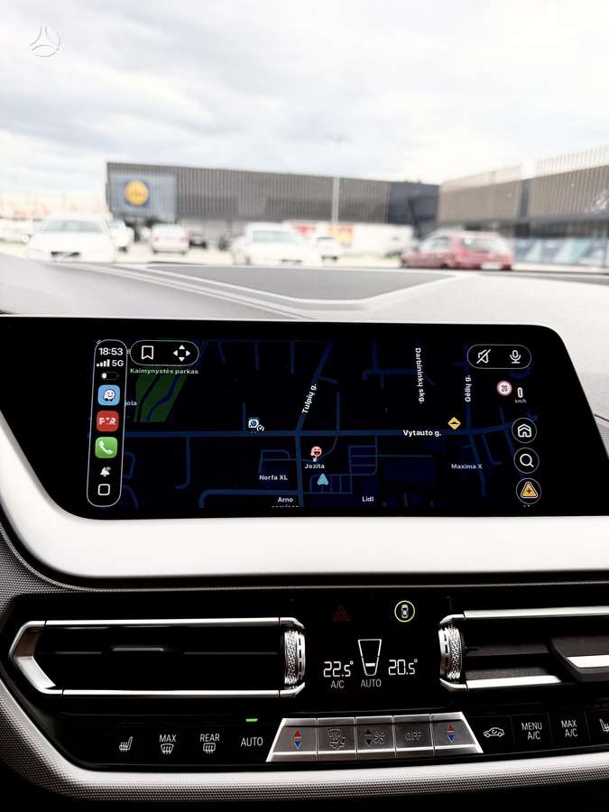 BMW 118, 1.5 l., Хэтчбек