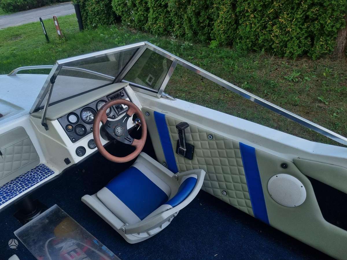 Glastron Espirit v15, yachts / cruisers