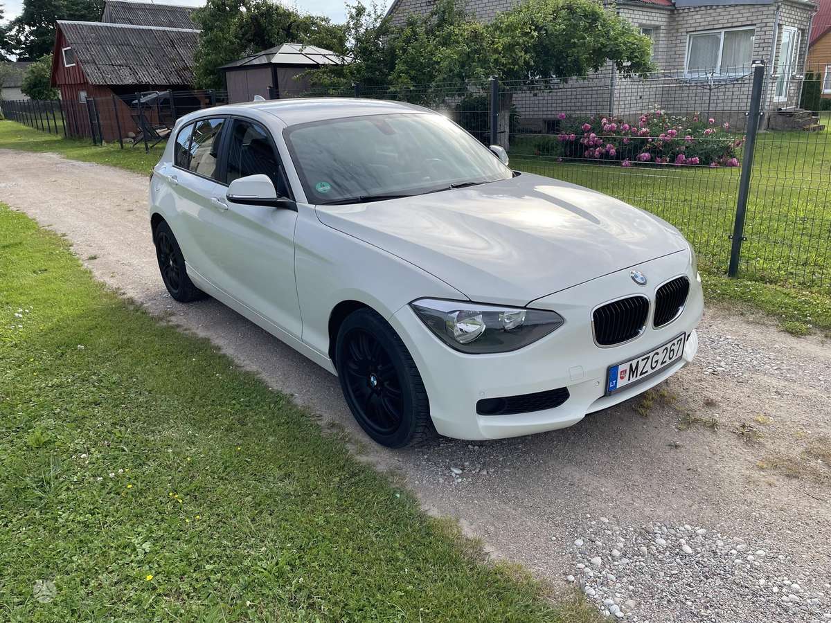 BMW 116, 2.0 l., Хэтчбек