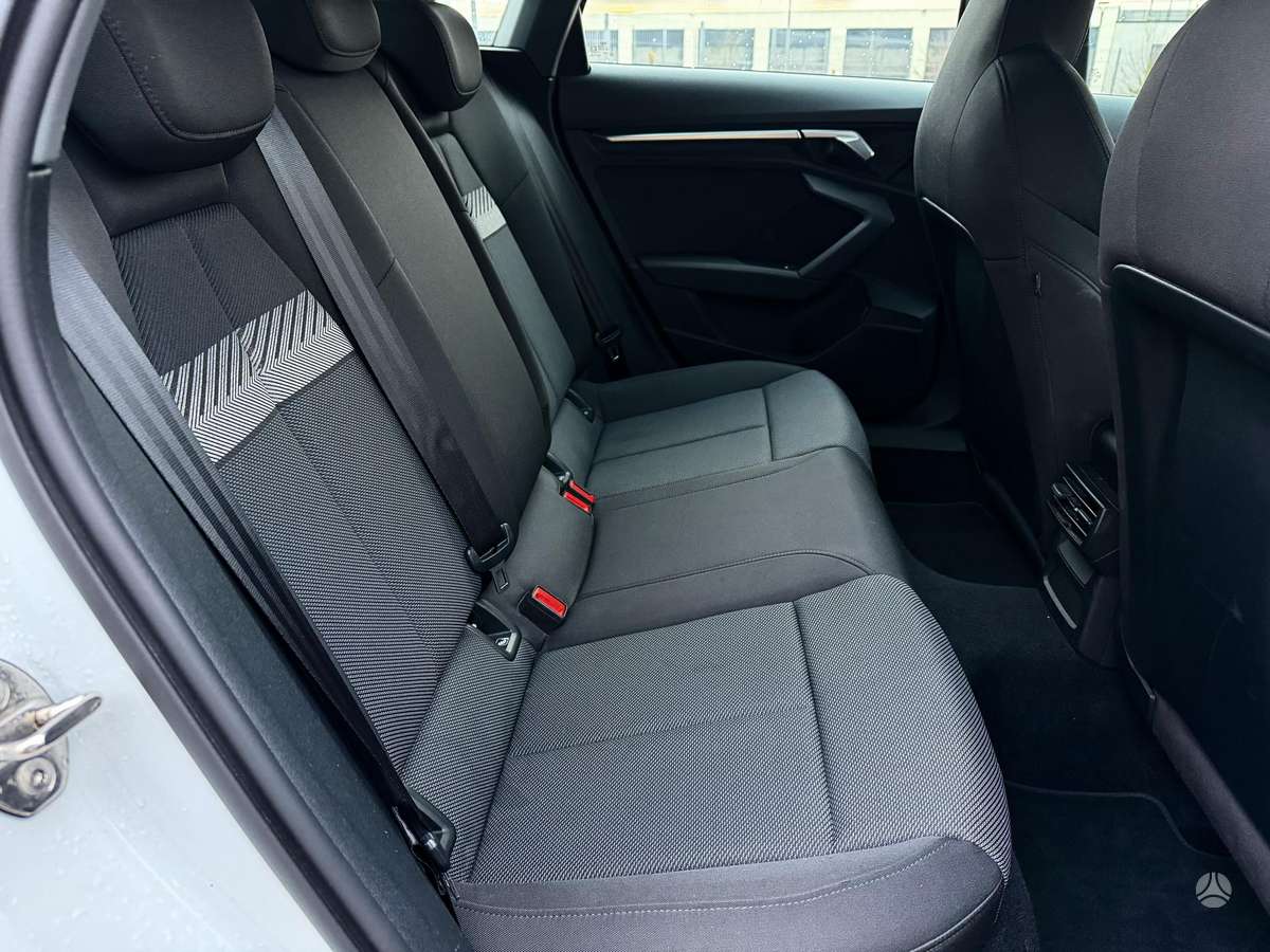 Audi A3, 1.0 l., Хэтчбек