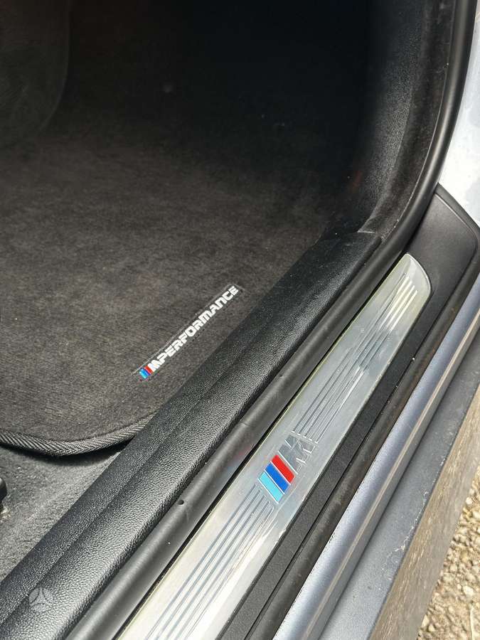 BMW 330, 3.0 l., Седан