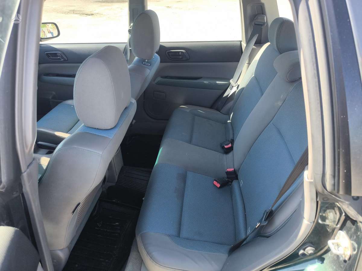 Subaru Forester, 2.0 l., off-road / crossover