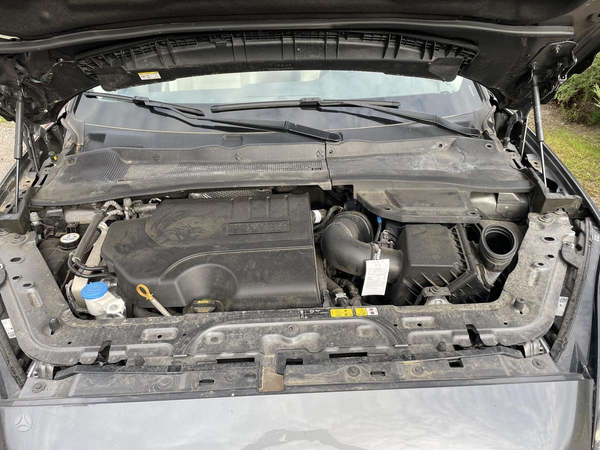 Jaguar E-Pace, 2.0 l., Внедорожник / Кроссовер