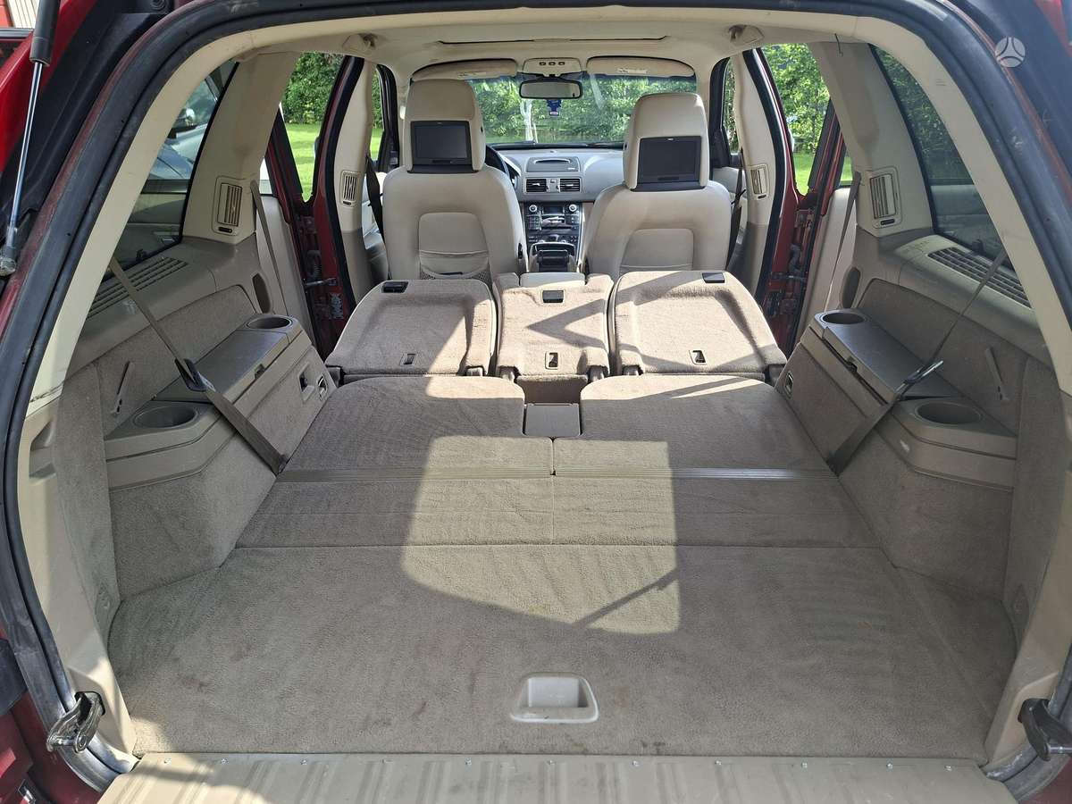 Volvo XC90 - 10