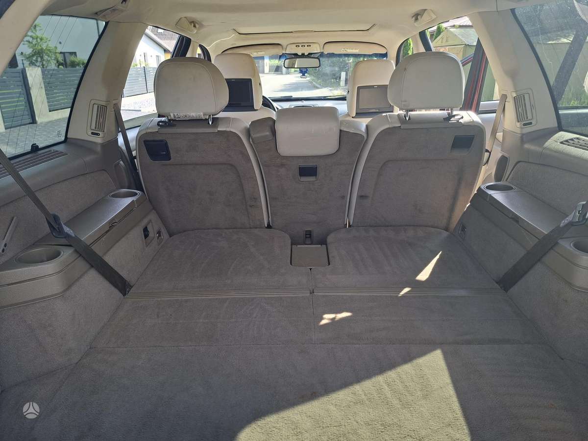 Volvo XC90 - 11