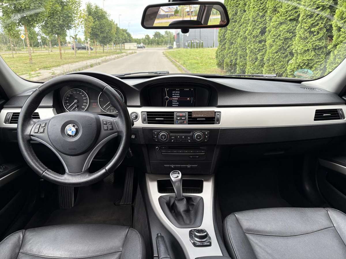 BMW 318, 2.0 l., universalas