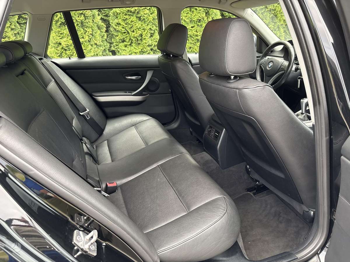 BMW 318, 2.0 l., universalas
