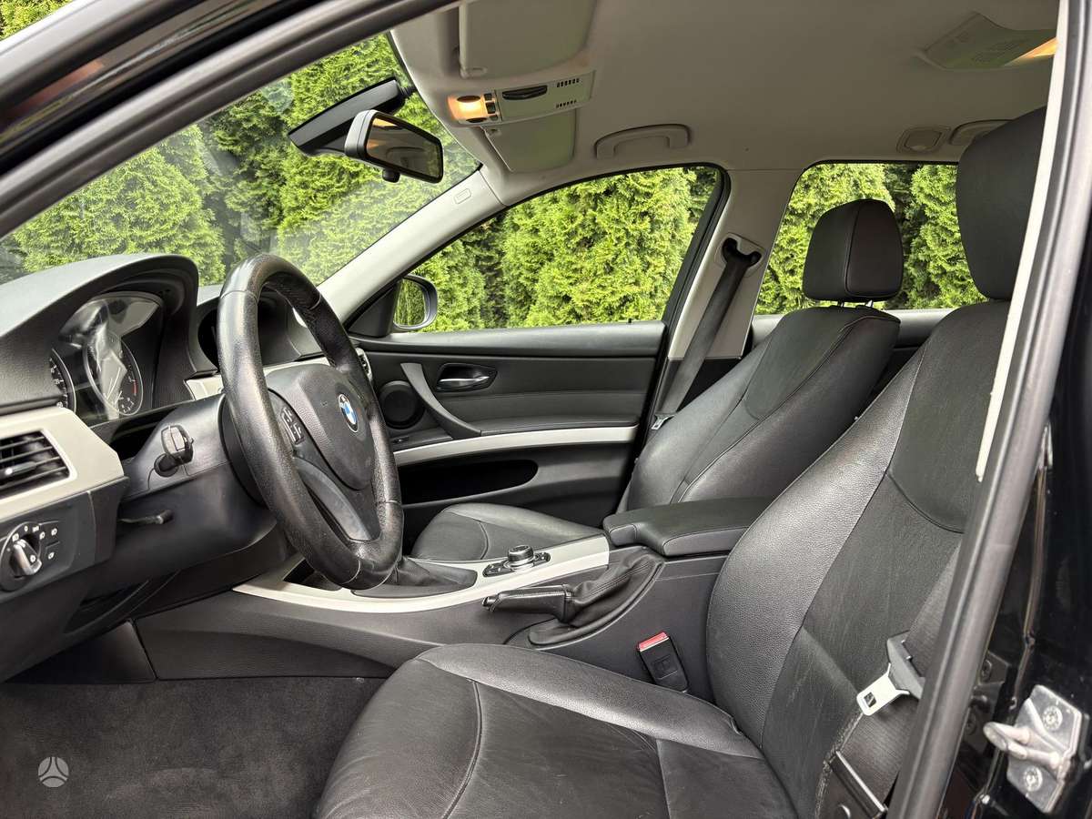 BMW 318, 2.0 l., universalas