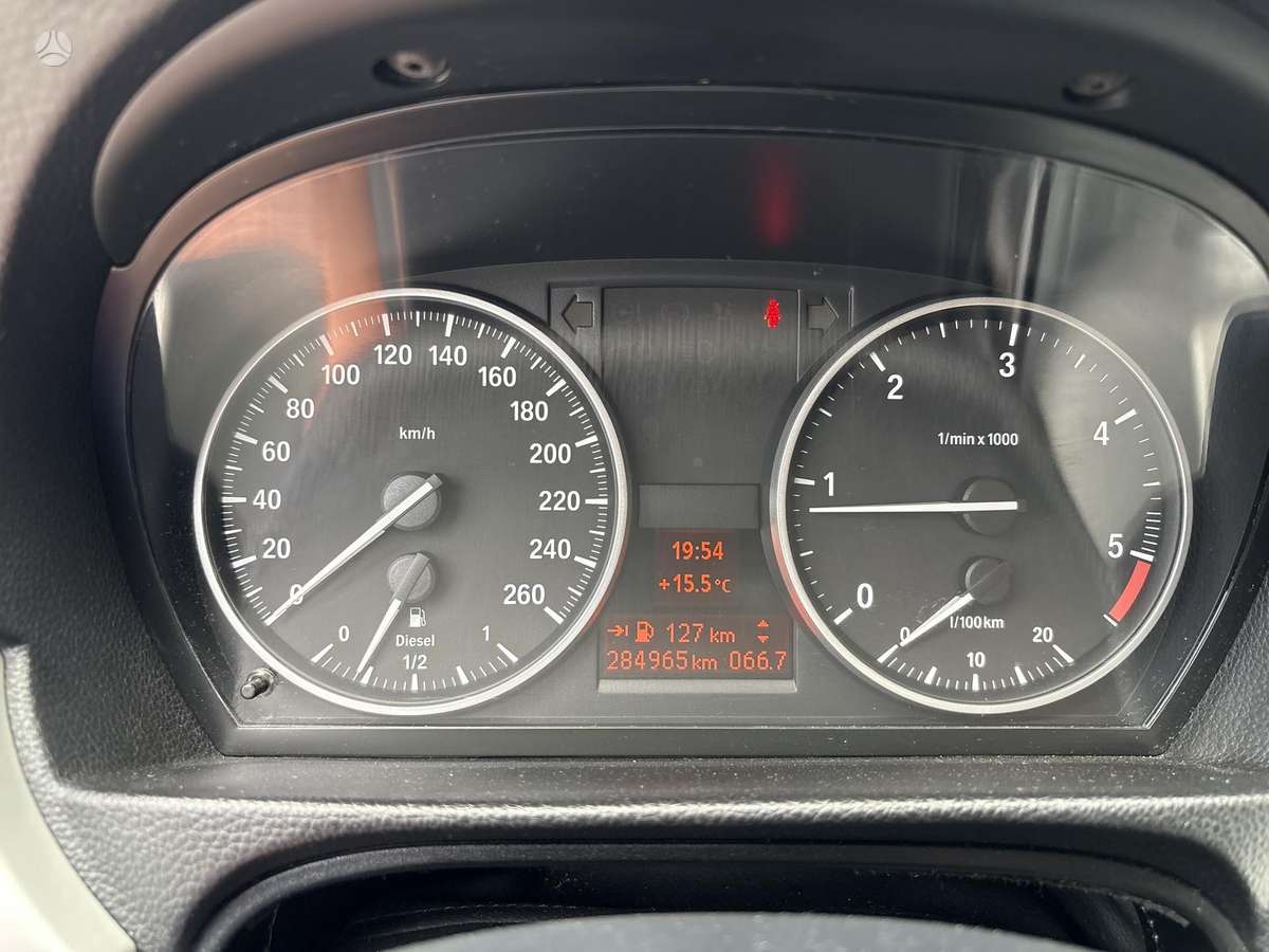 BMW 318, 2.0 l., universalas