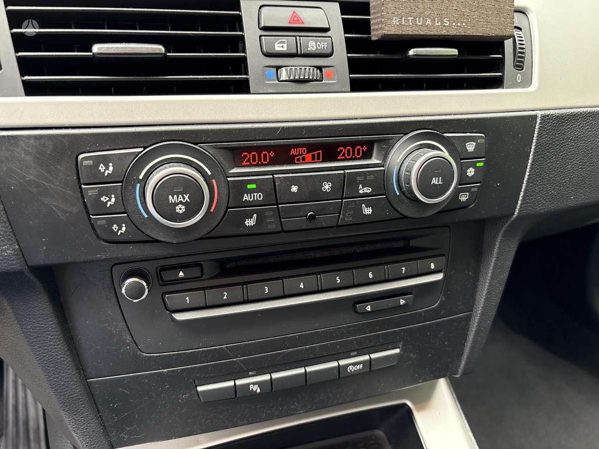 BMW 318, 2.0 l., universalas
