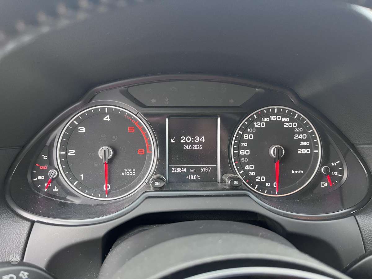 Audi Q5, 3.0 l., hatchback