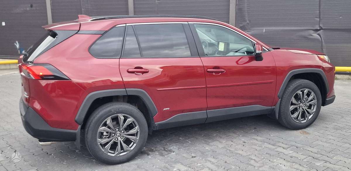 Toyota RAV4 - 5