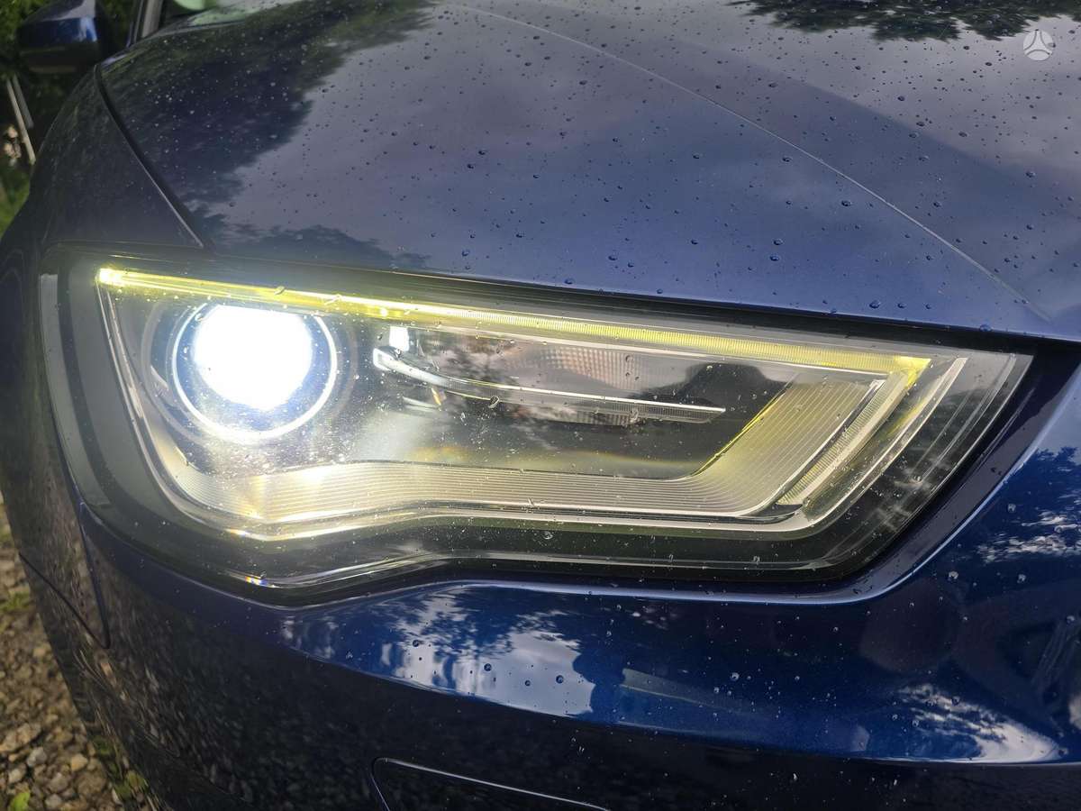 Audi A3, 1.6 l., Седан