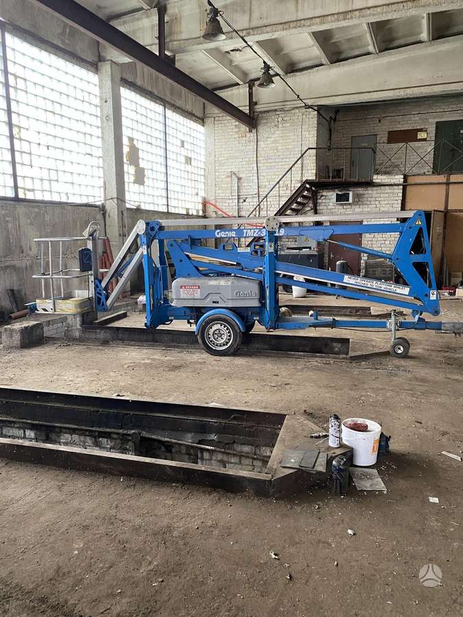 Genie TMZ-34/19, articulated lifts