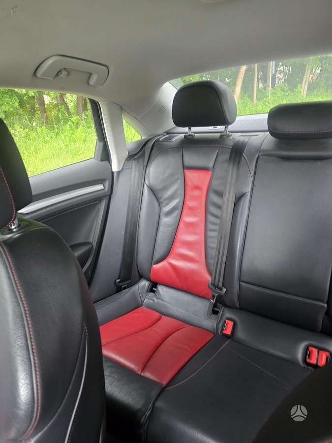 Audi A3, 1.6 l., Седан