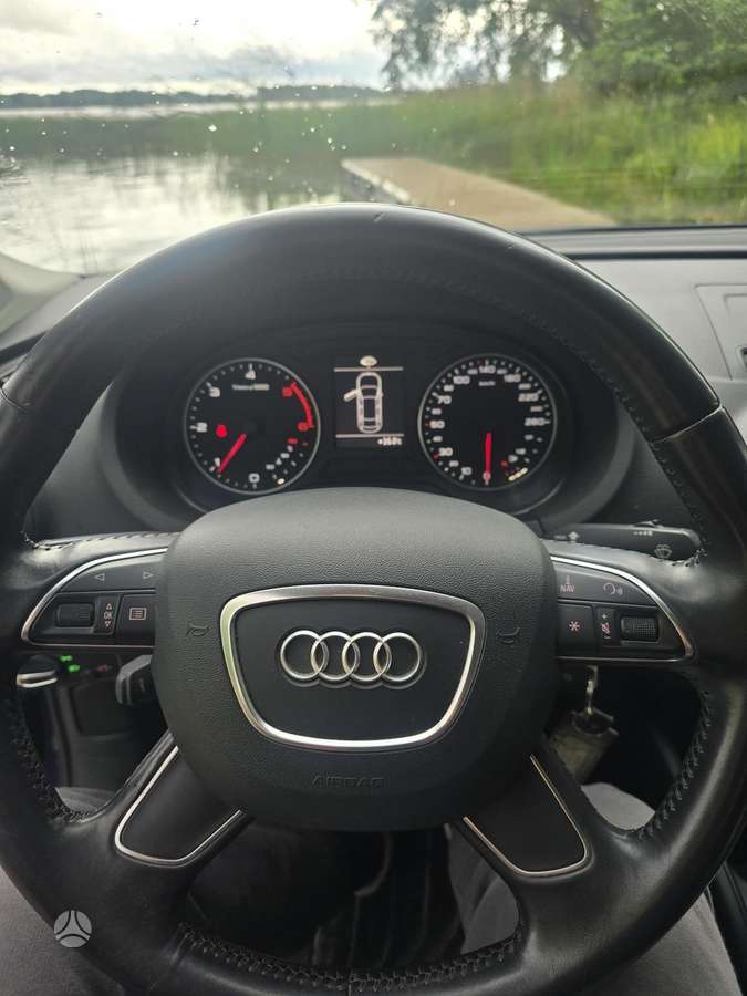 Audi A3, 1.6 l., Седан