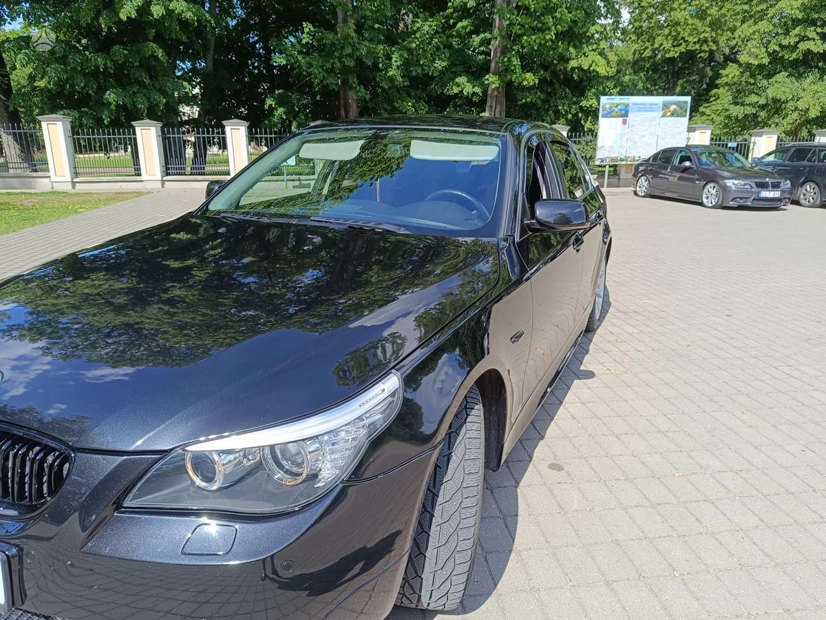 BMW 520, 2.0 l., Седан