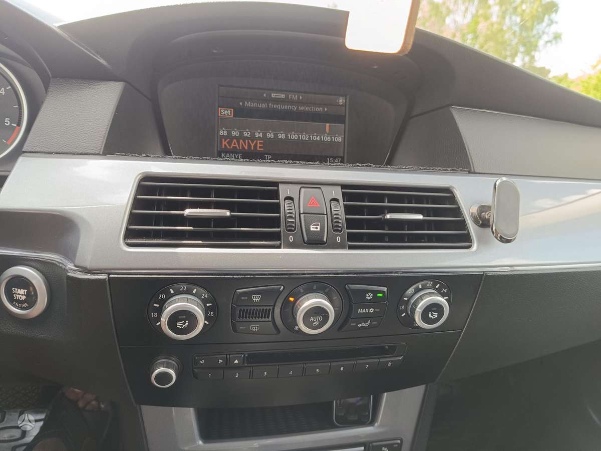 BMW 520, 2.0 l., Седан