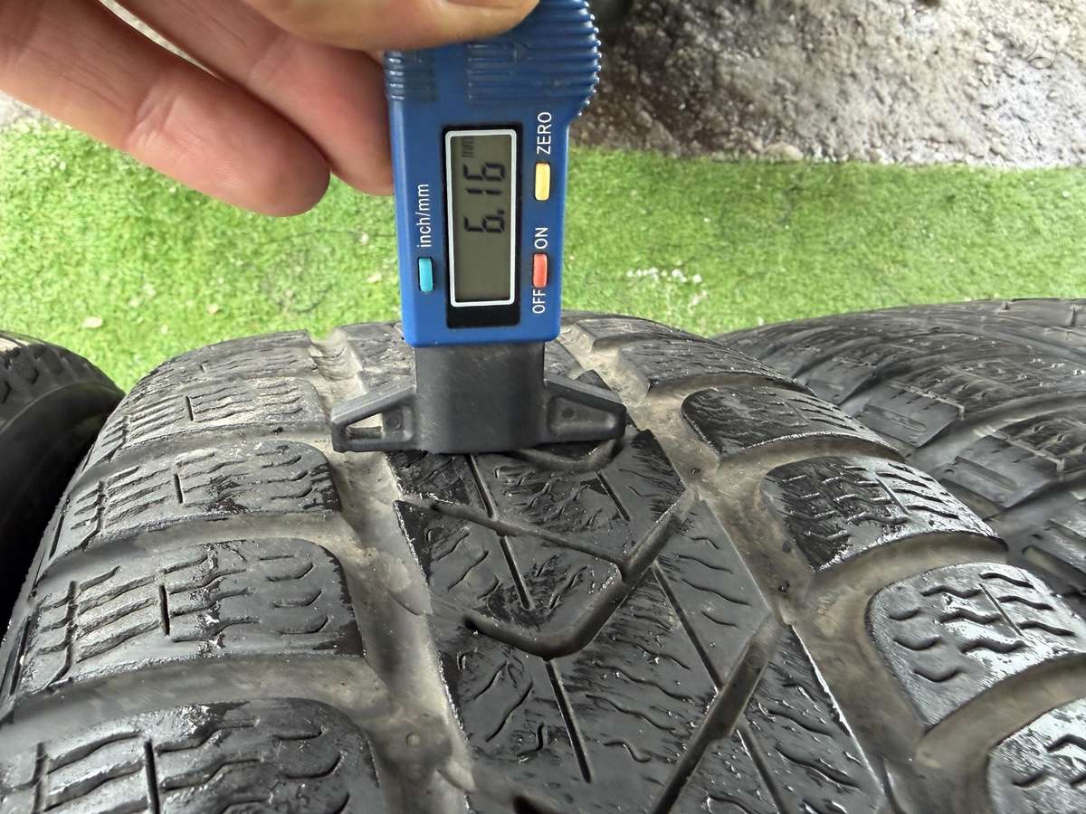 Pirelli 6mm, 2021m, всесезонные 215/55 R17