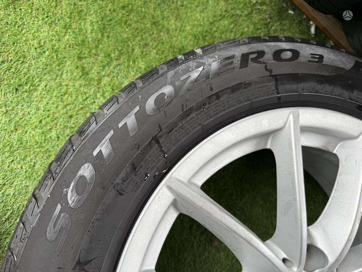 Pirelli 4/5mm, 2022m, всесезонные 225/60 R18
