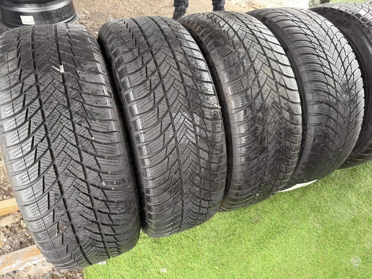 Bridgestone 6mm, 2020m, universalios 225/60 R17