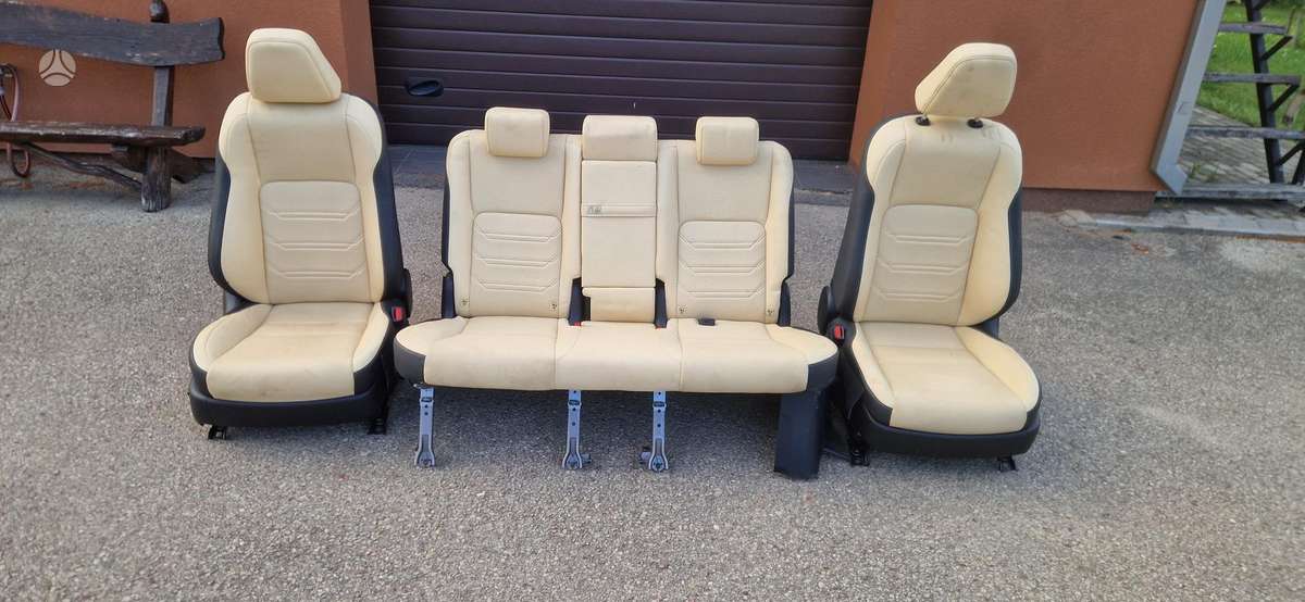 Lexus NX klasė seats