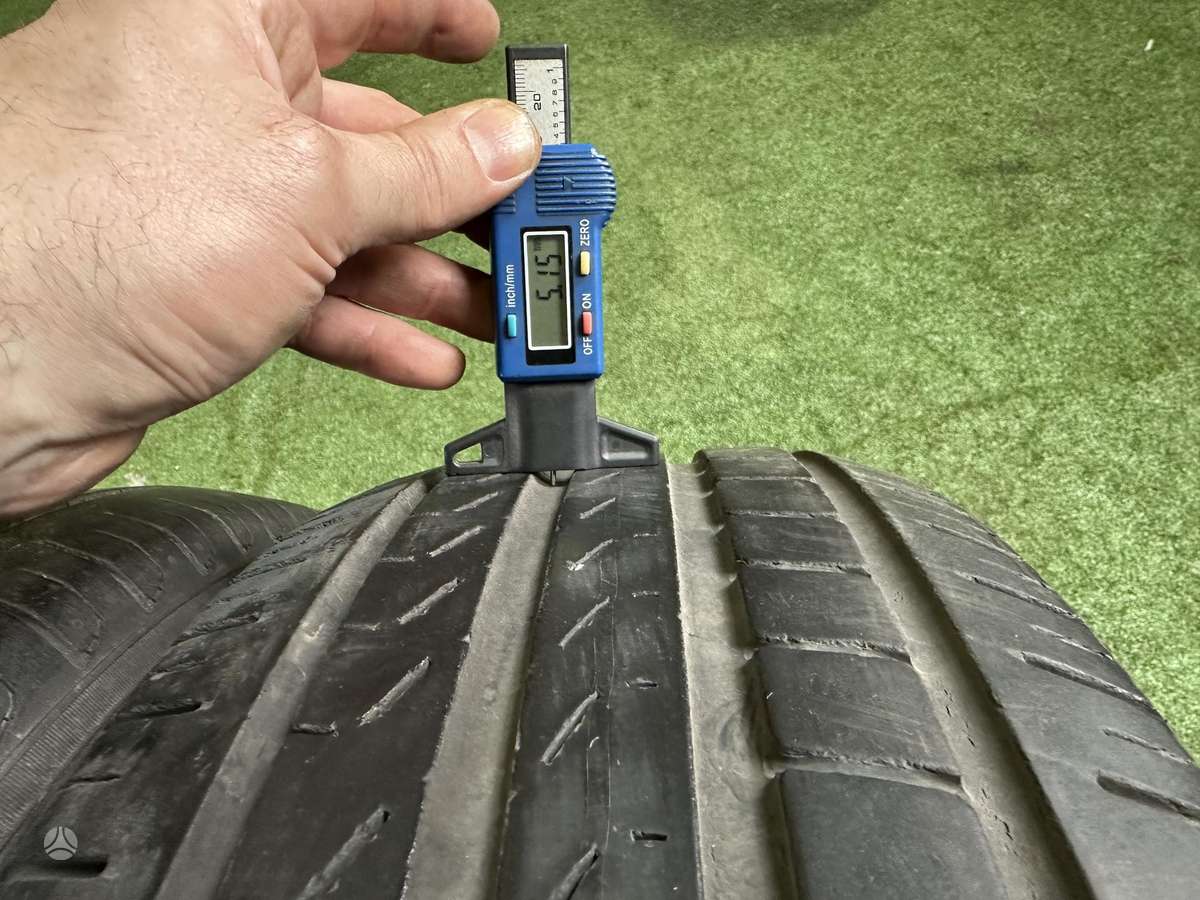 Pirelli 4-5mm, летние 215/65 R17
