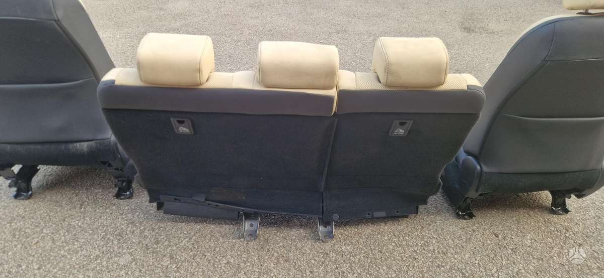 Lexus NX klasė seats