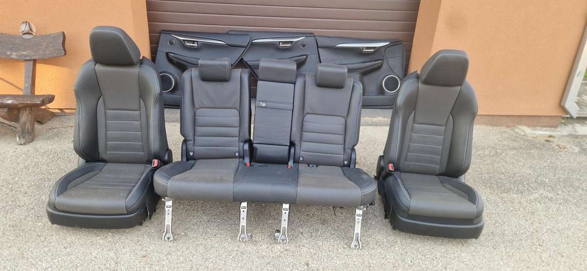 Lexus NX klasė seats