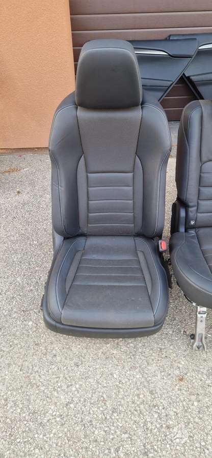 Lexus NX klasė seats