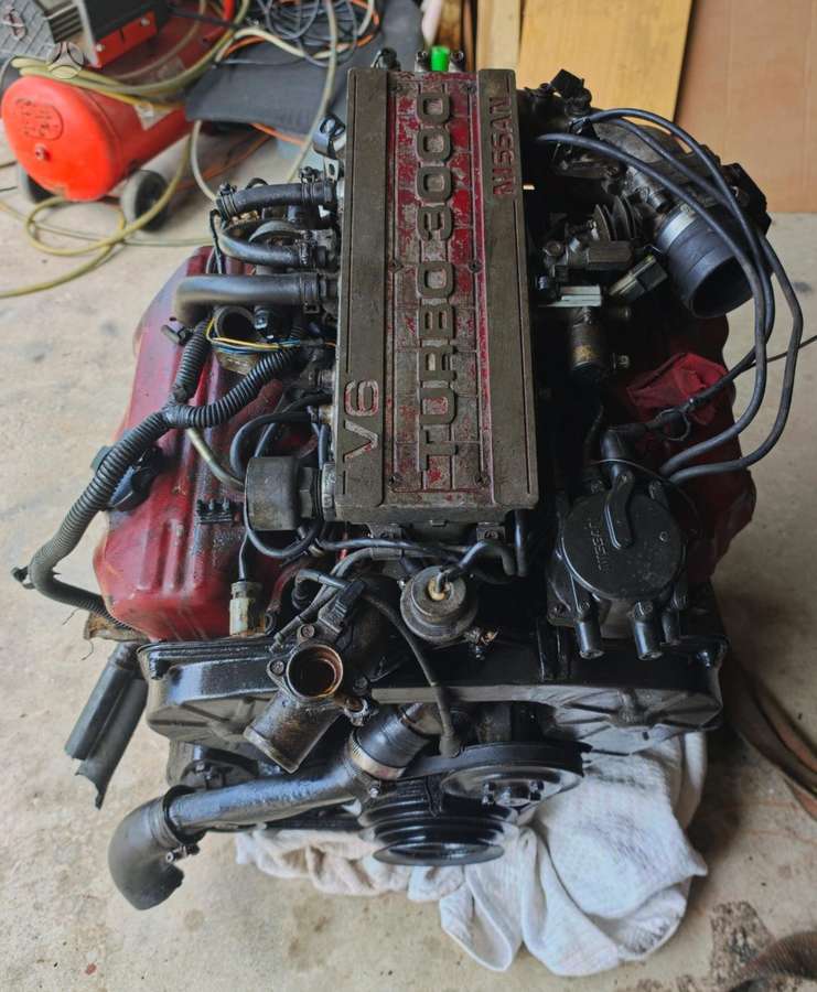 Nissan 300 ZX engine