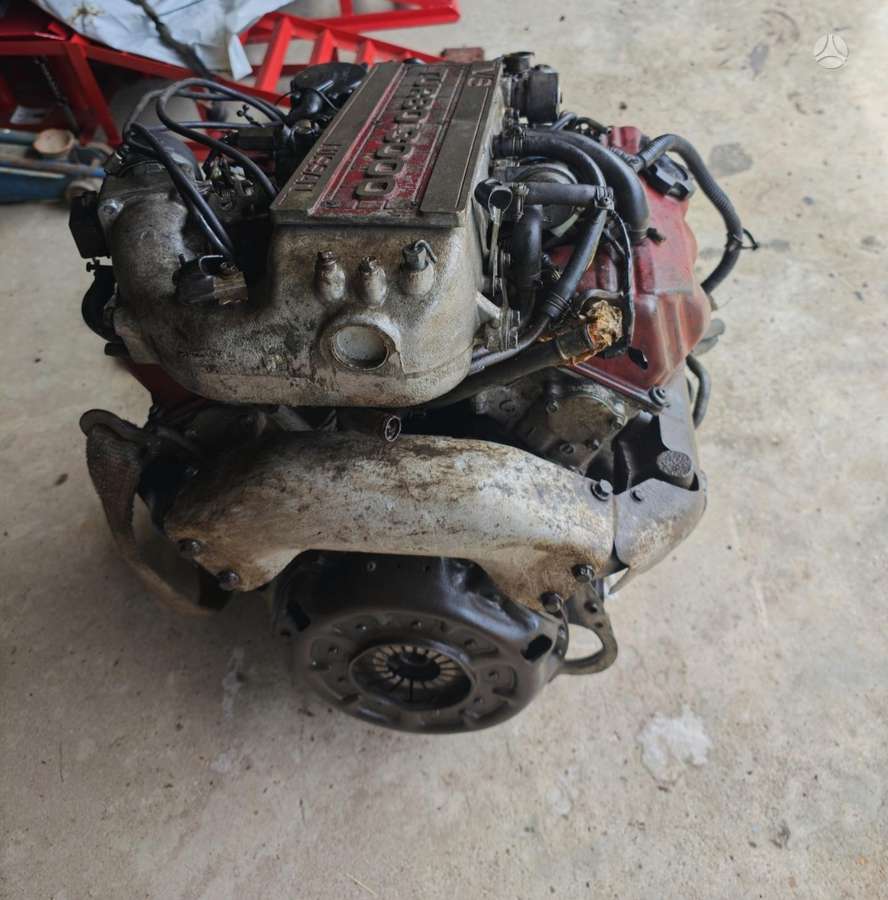 Nissan 300 ZX engine