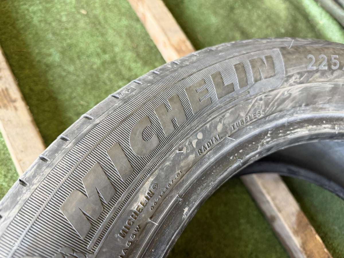 Michelin 4mm,, summer 225/55 R18